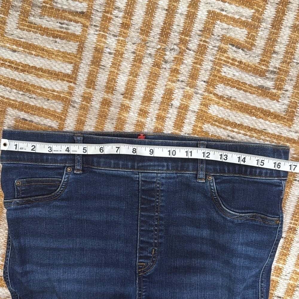EUC SPANX Pull-On Denim Flare Jeans - Picture 7 of 7